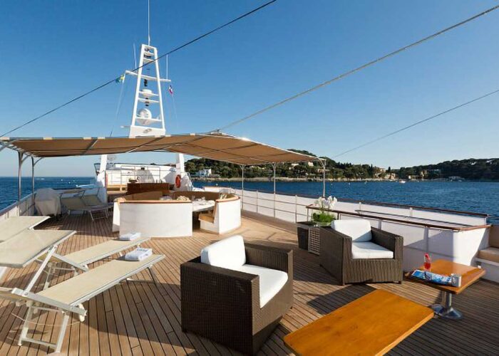Shaha Classic Yacht For Sale - Aft Sun Deck